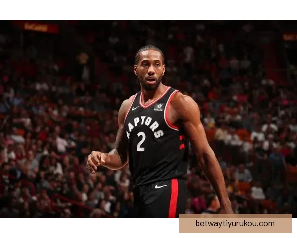 莱昂纳德谈快船精神首节不顺仍坚持出手展现信心 莱昂纳德谈快船精神首节不顺仍坚持出手展现信心