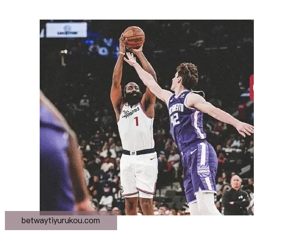 莱昂纳德率队赢得胜利 关键时刻要智慧掌控比赛主动权